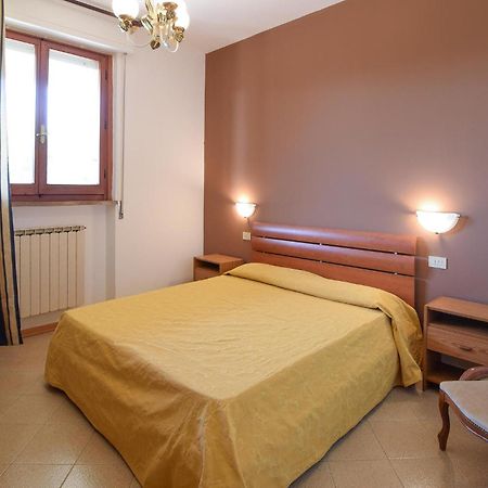 Lovely Apartment In Tuoro Sul Trasimeno With Wifi Exterior foto