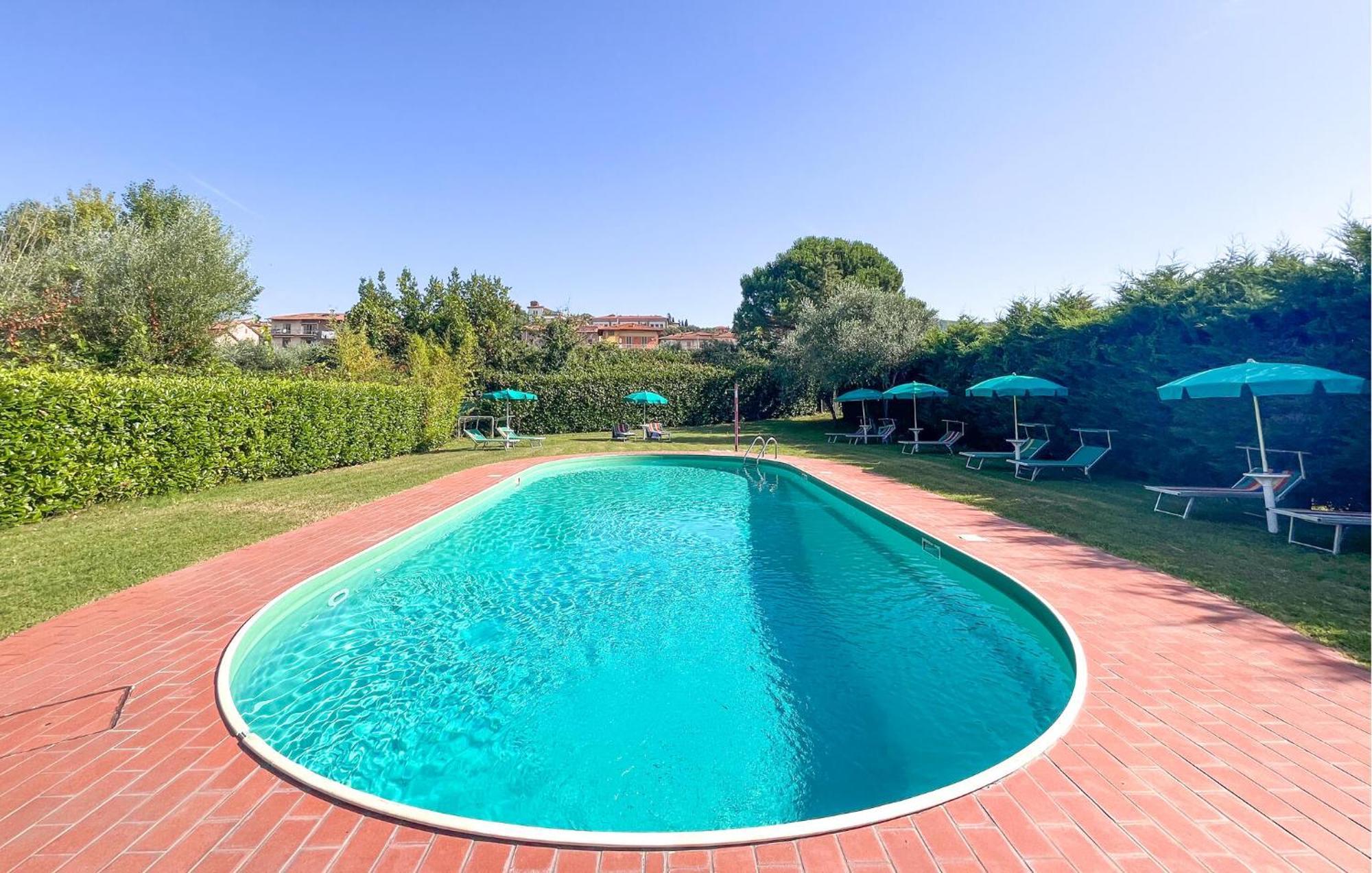 Lovely Apartment In Tuoro Sul Trasimeno With Wifi Exterior foto