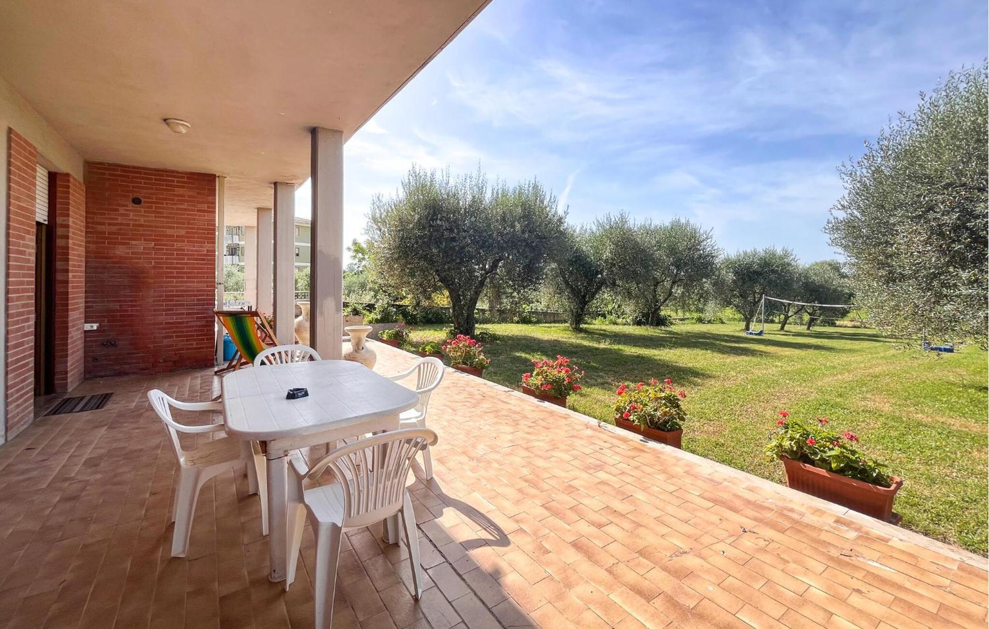 Lovely Apartment In Tuoro Sul Trasimeno With Wifi Exterior foto